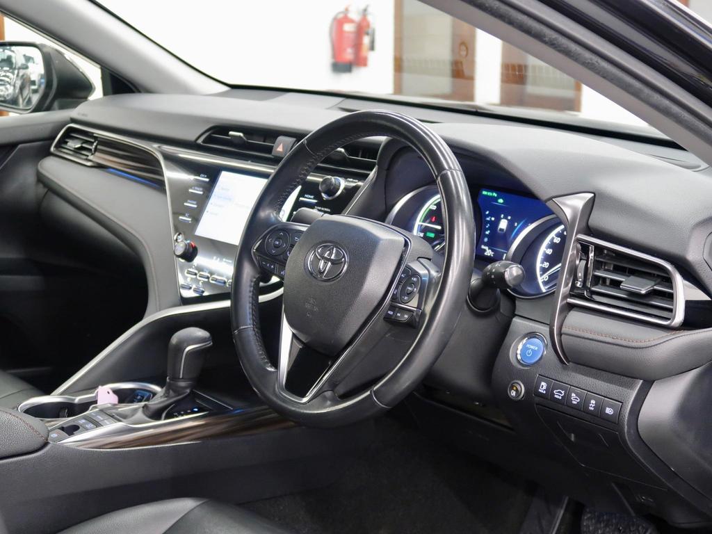 Toyota Camry 2.5 VVT-h Excel CVT Euro 6 (s/s) 4dr