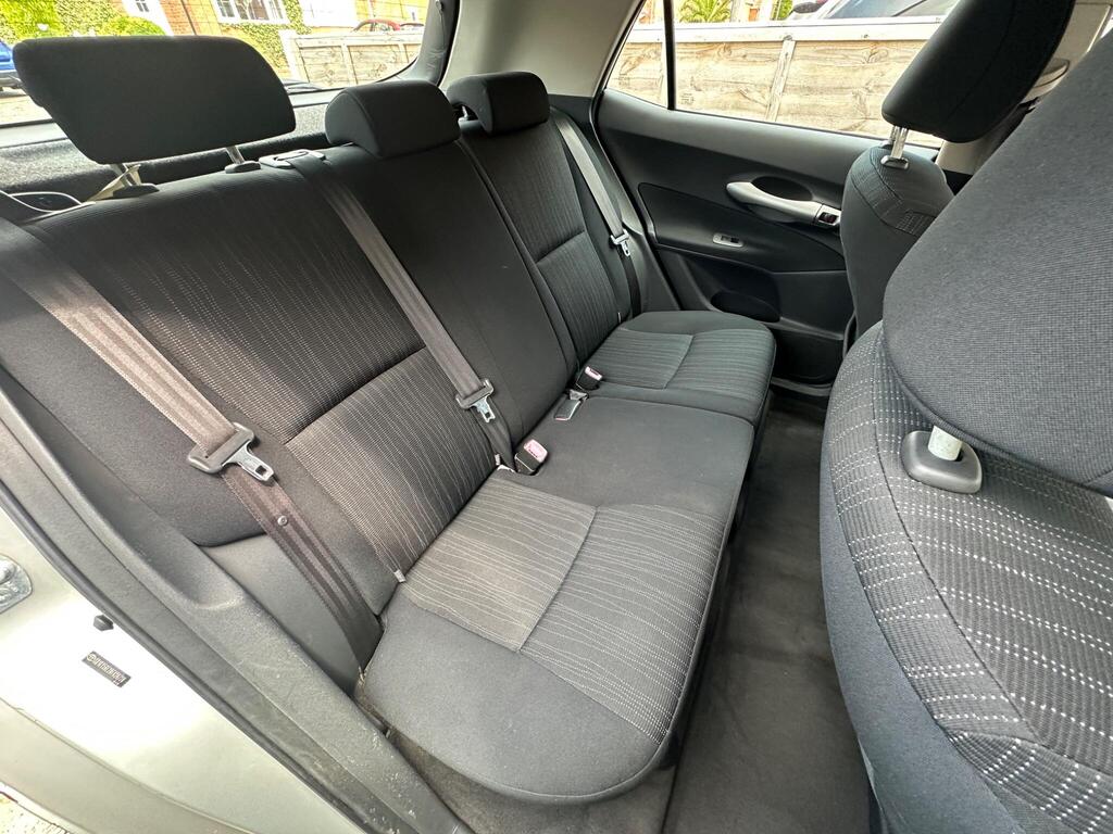 Toyota Auris 1.6 VVT-i TR 5dr