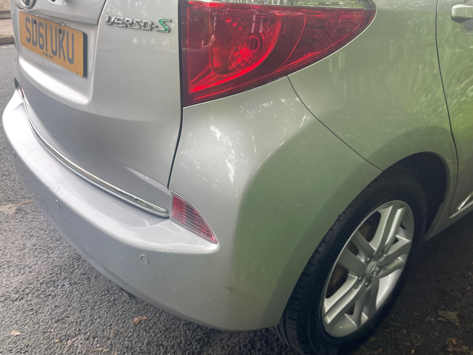 Toyota Verso- 5 seater